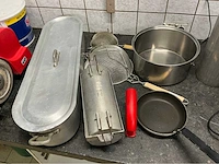 Lot keukengerei en ketels keukengerei - afbeelding 1 van  3