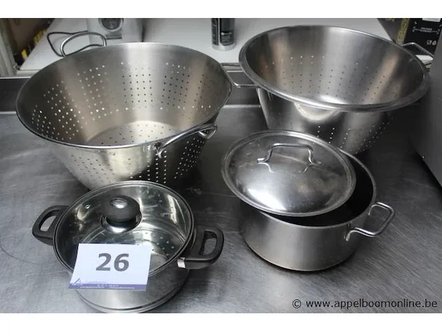 Lot keukenmateriaal - afbeelding 1 van  1