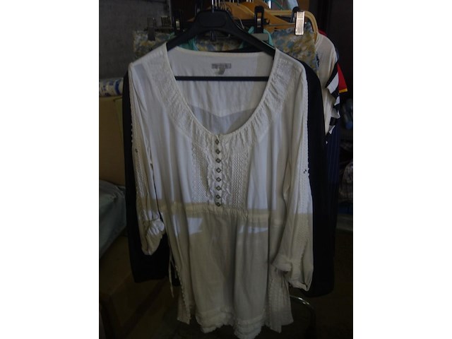 Lot kledij - afbeelding 5 van  21