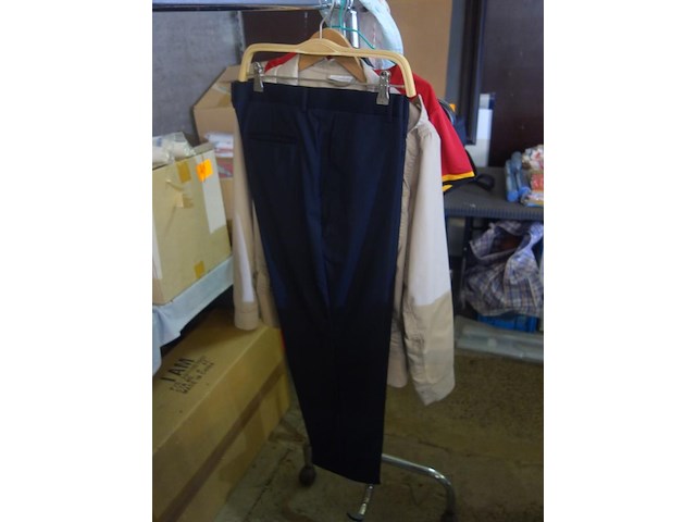 Lot kledij - afbeelding 11 van  21