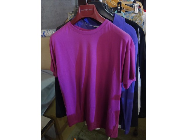 Lot kledij - afbeelding 21 van  21