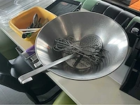 Lot klein materiaal, fritpot, foliehouder overige restaurantinrichting - afbeelding 1 van  6