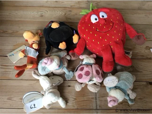 Lot knuffels - afbeelding 1 van  3