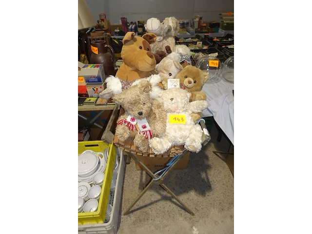 Lot knuffels - afbeelding 1 van  2