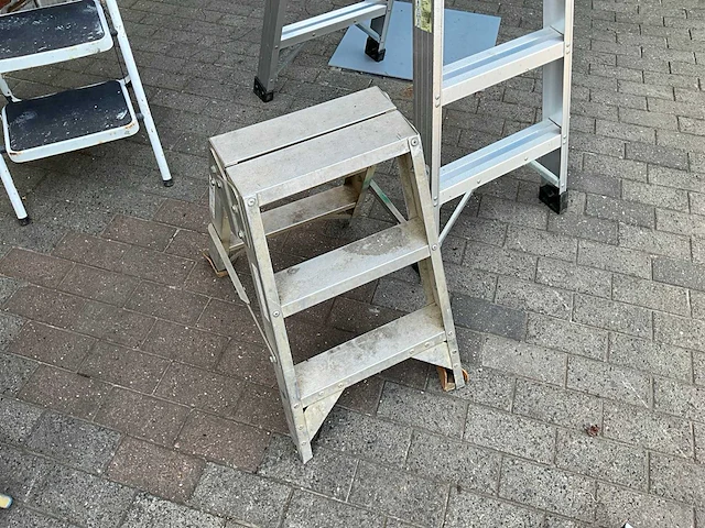 Lot ladders - afbeelding 3 van  9