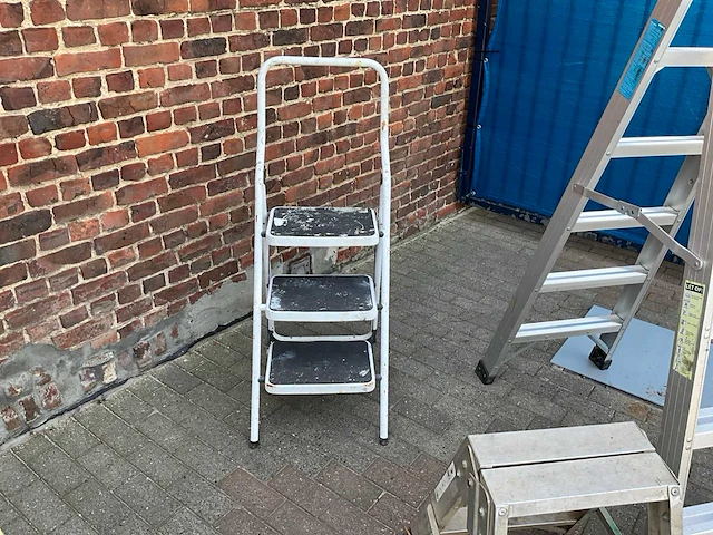 Lot ladders - afbeelding 5 van  9