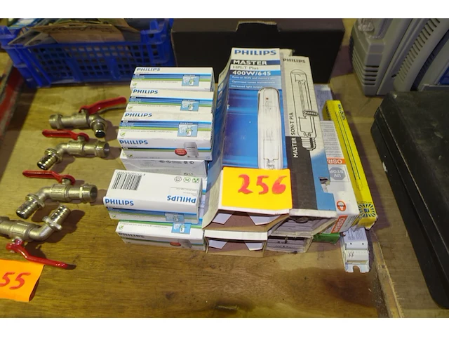 Lot lampen - afbeelding 2 van  2