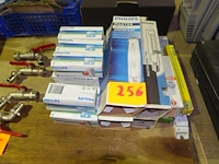 Lot lampen - afbeelding 2 van  2