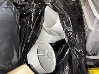 Lot lampenkapjes en soketten