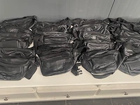 Lot lederen heuptasjes- 21 stuks - zwart - mix modellen - afbeelding 1 van  6