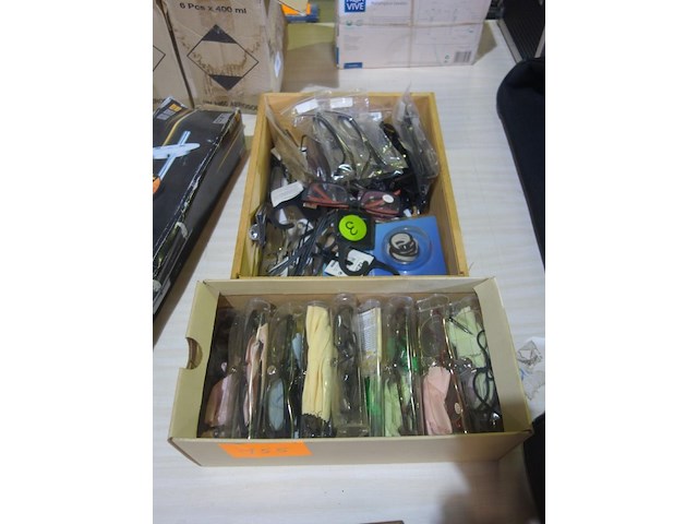 Lot leesbrillen - afbeelding 1 van  3