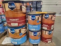 Lot levis parket vernis