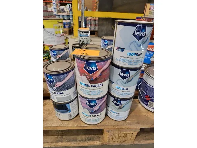Lot levis primer - afbeelding 1 van  3