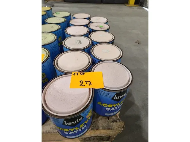 Lot levis verf - afbeelding 1 van  3