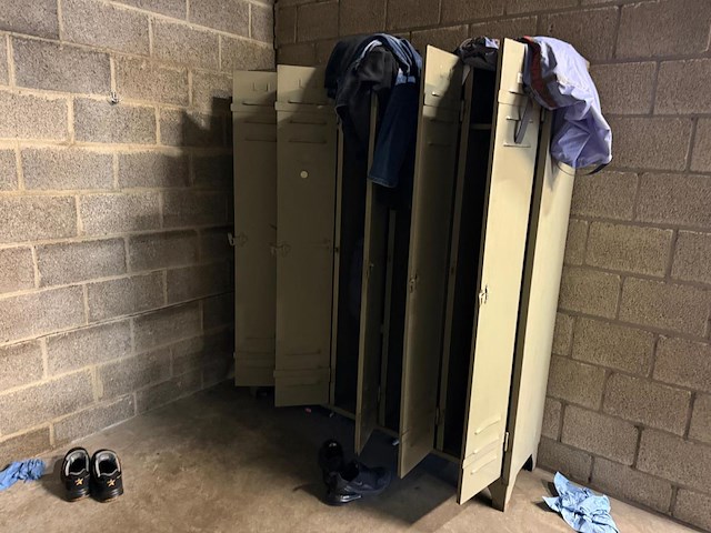 Lot magazijnrekken + lockerkasten - afbeelding 6 van  6