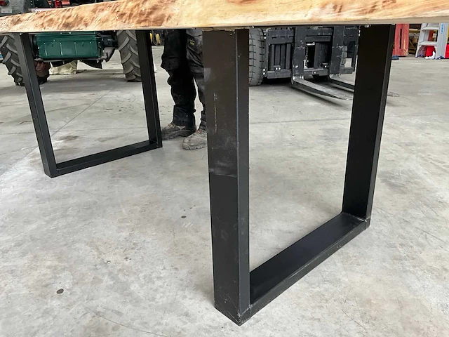 Lot massief hout + boomstamtafel - afbeelding 6 van  6
