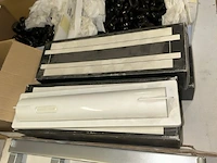 Lot materiaal - afbeelding 2 van  6