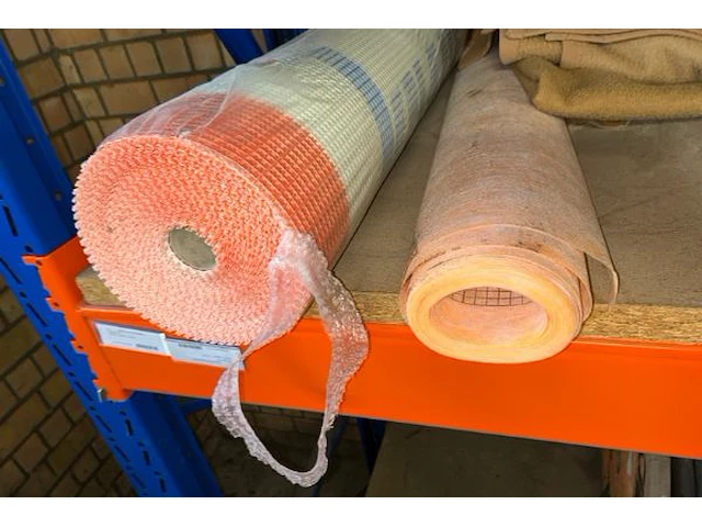 Lot materiaal - afbeelding 5 van  5