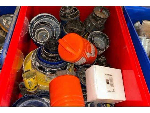 Lot materiaal - afbeelding 6 van  8