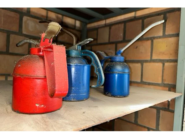 Lot materiaal - afbeelding 2 van  7