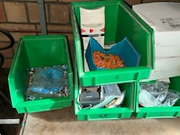Lot materiaal - afbeelding 4 van  7