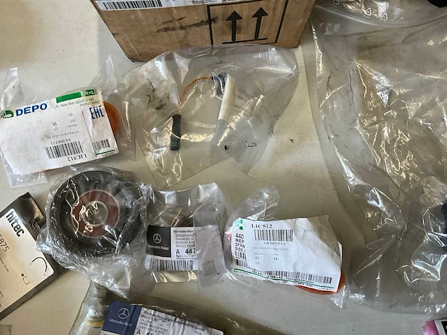 Lot mercedes onderdelen - afbeelding 33 van  115