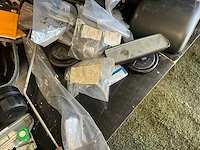 Lot mercedes onderdelen - afbeelding 80 van  115