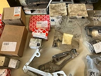 Lot mercedes onderdelen - afbeelding 72 van  115