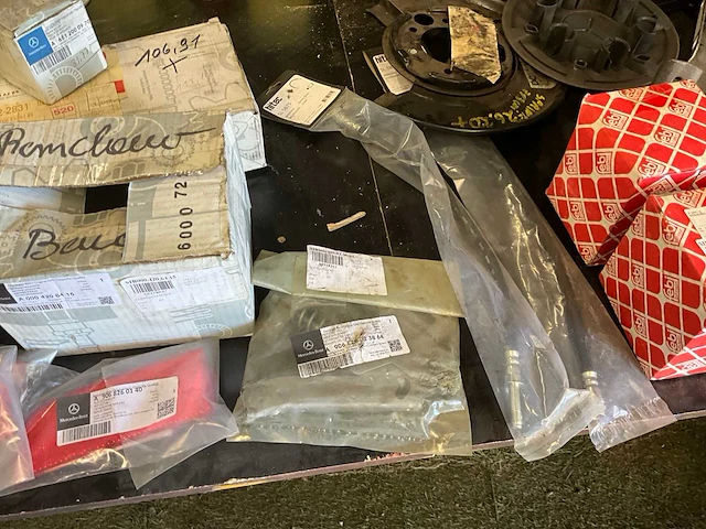 Lot mercedes onderdelen - afbeelding 89 van  115