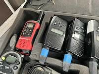 Lot met diverse walkie-talkies - afbeelding 3 van  7