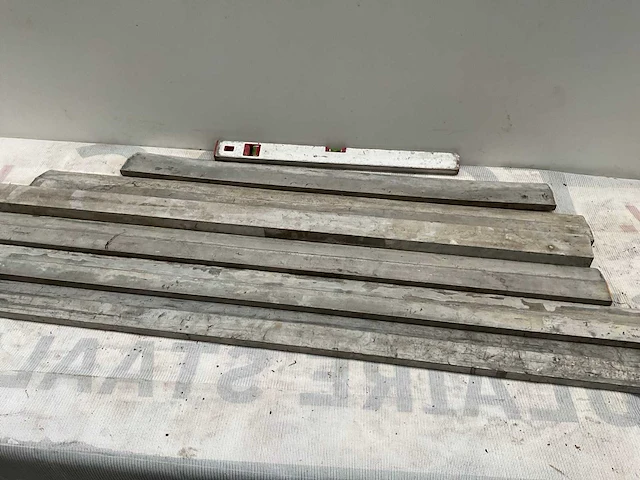 Lot metalen profielen – diverse lengtes - afbeelding 2 van  2