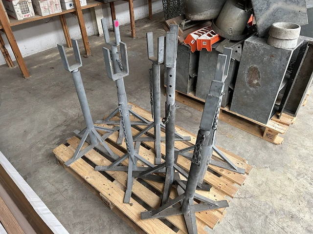 Lot metalen verstelbare steun pekkels (7) - afbeelding 1 van  2