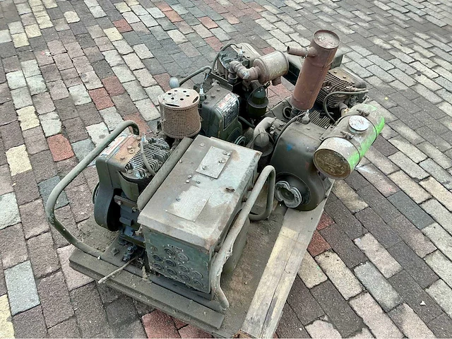 Lot motors - afbeelding 2 van  5