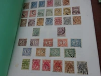 Lot nederland 250 zegels met klassiek - afbeelding 1 van  1