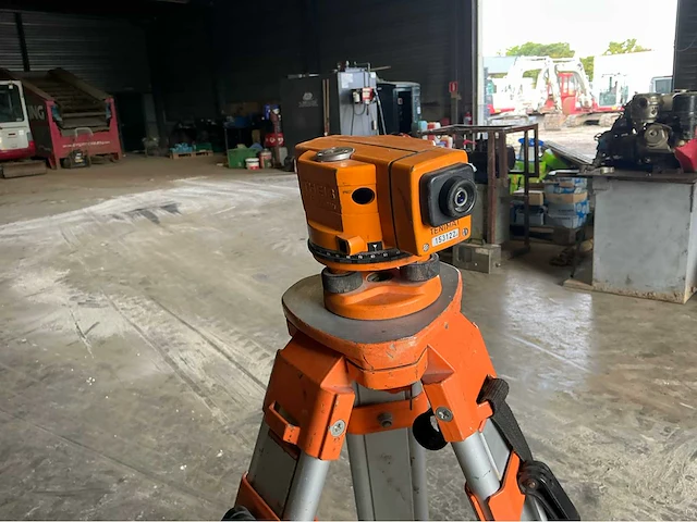 Lot niveau en meetwiel overige aannemersmateriaal - afbeelding 4 van  8