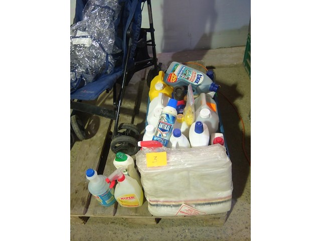 Lot onderhoudsproducten - afbeelding 1 van  3