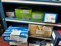 Lot ontstekingsonderdelen - afbeelding 1 van  16