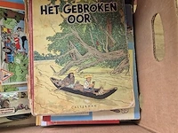 Lot oude strips in bananendoos - afbeelding 5 van  6