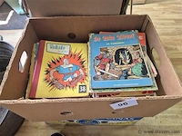 Lot oude strips in bananendoos - afbeelding 6 van  6