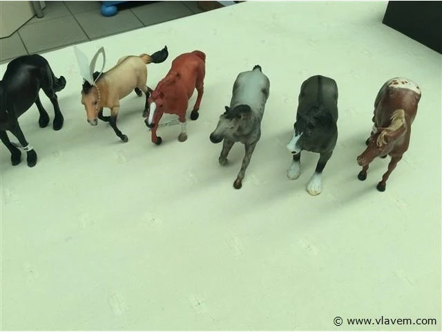 Lot paarden - afbeelding 2 van  2