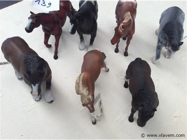 Lot paarden - afbeelding 2 van  2