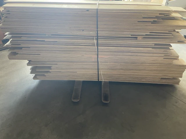 Lot parket - afbeelding 2 van  5