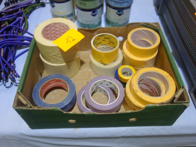 Lot plakband - afbeelding 1 van  1