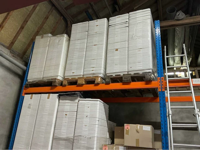 Lot plantbakjes wit overige teeltmateriaal; (960x) - afbeelding 5 van  6