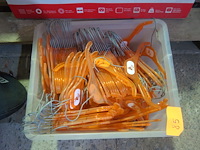 Lot plastieken kinderkapstokken - afbeelding 1 van  1