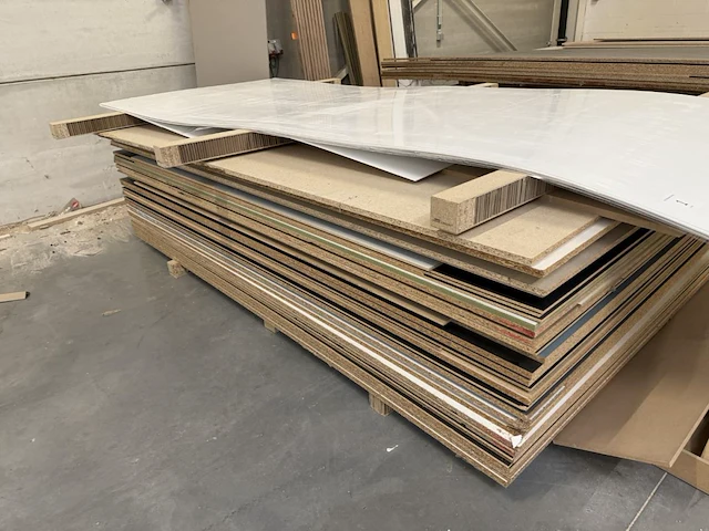 Lot platen, betonplex, vezelplaten etc - afbeelding 3 van  9