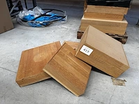 Lot presentatie blokken + 2 mdf kasten - afbeelding 1 van  5