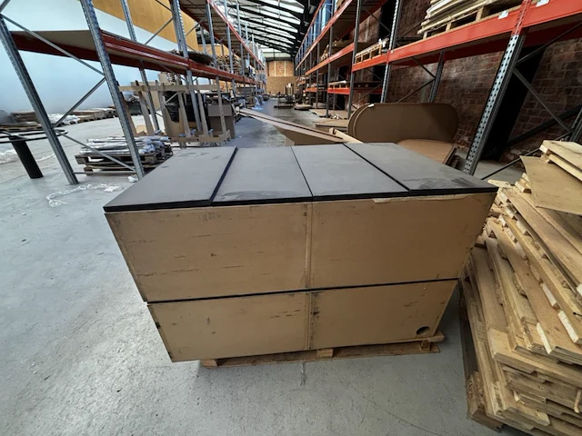 Lot presentatie blokken + 2 mdf kasten - afbeelding 5 van  5