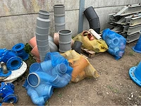 Lot pvc bochten,moffen,… overige aannemersmateriaal - afbeelding 1 van  9