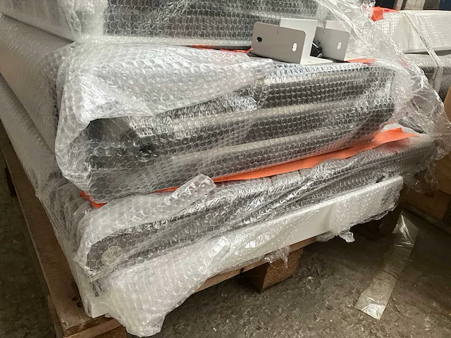 Lot radiatoren rofix, superia - afbeelding 5 van  9